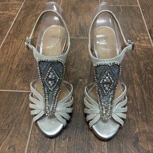 Antonio Melani Silver Heels Size 7